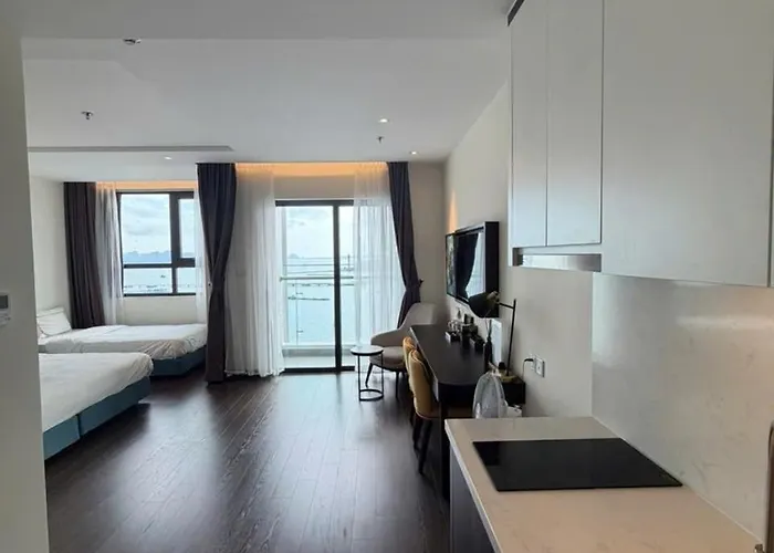 Hotel The Sapphire Ha Long