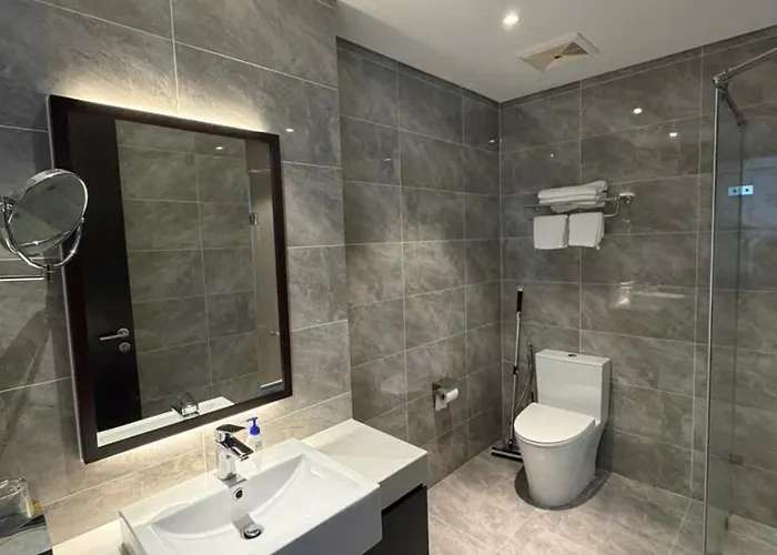 Hotel The Sapphire 3*